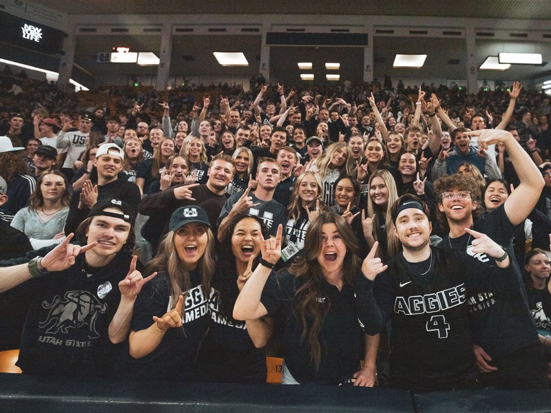 USU students cheer at a men's basketball game