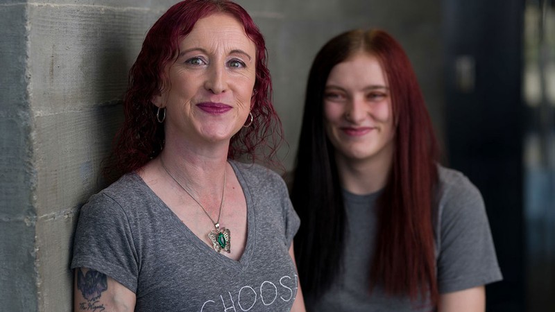 Melissa Jones and her daughter Heaven pose for a picture