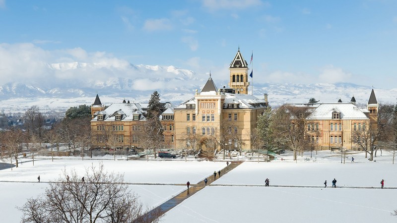 Old Main in the snow.