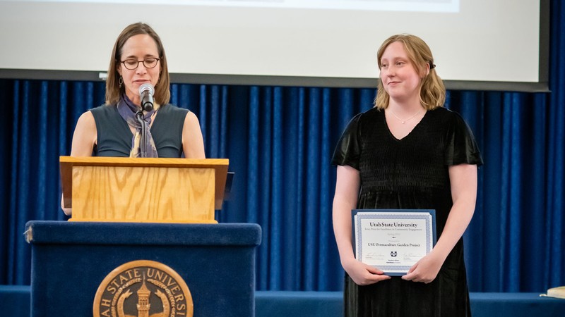People at an awards ceremony.
