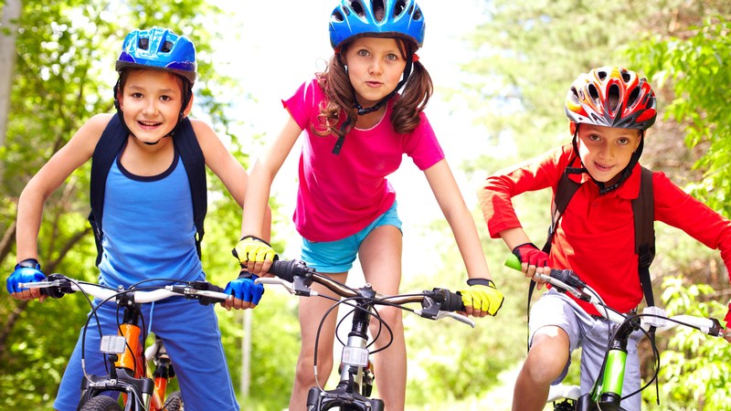 Kids on bikes.