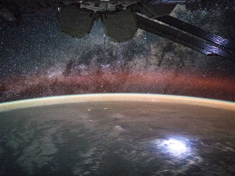 Image of airglow taken from ISS