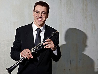Clarinetist Oskar Espina-Ruiz performs at Utah State University