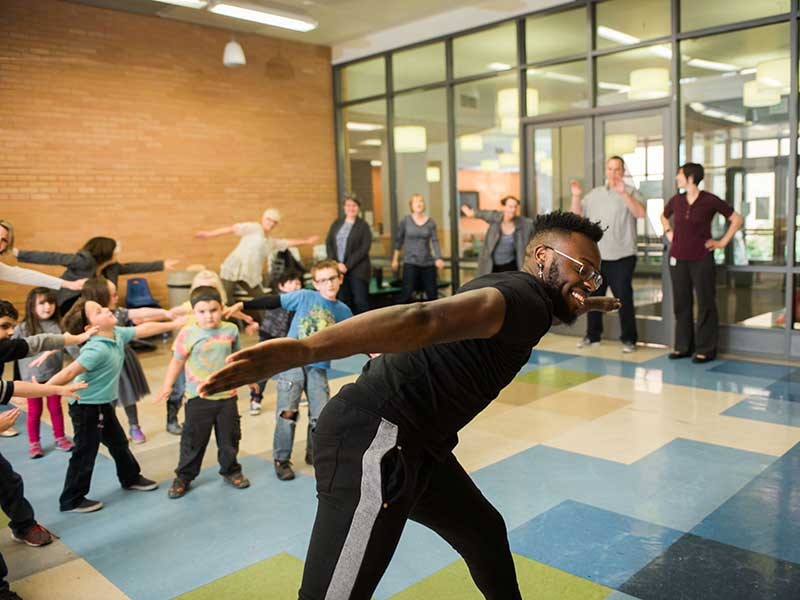 Chris Fonseca teaches USU's Sound Beginnings class