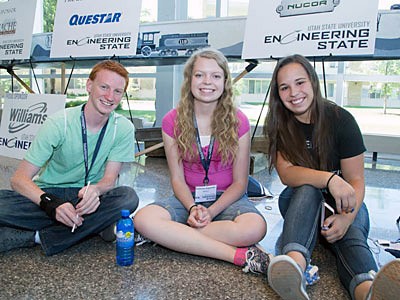 students at USU's Engineering State 2015