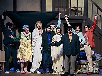 the cast from the Lyric Reperotry Company 2015 production of 'Noises Off'