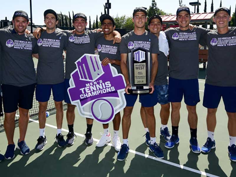 USU Men's Tennis team holds tournament award