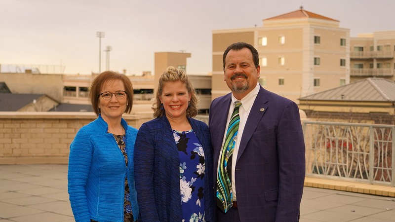 Naomi Brower with Margie Memmott and Ken White.