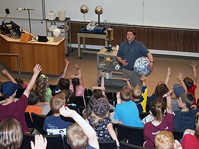 Physics Demo Show with James Coburn and the audience