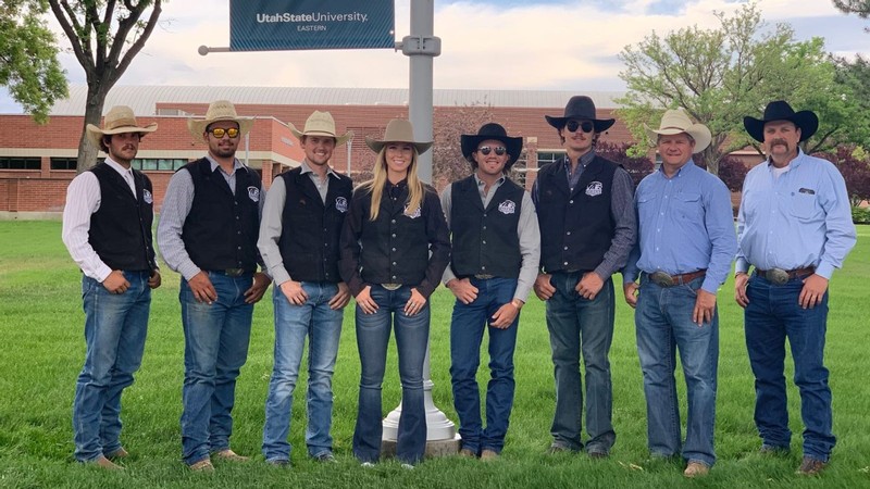 Utah State University Eastern’s rodeo team gathers for a photo.