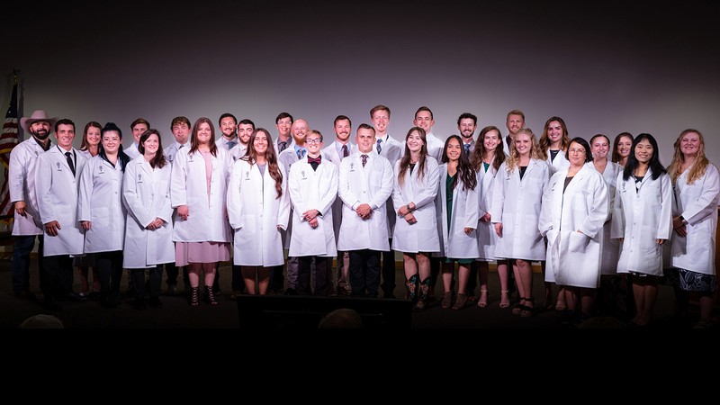 10th Veterinary Medicine Class Forms Bonds and Prepares for New Challenges