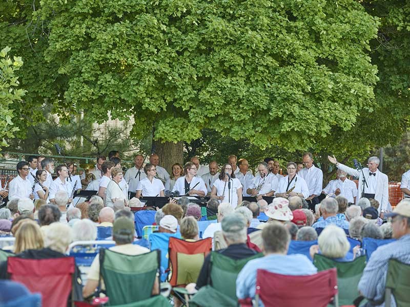 alumni band on the USU Quad