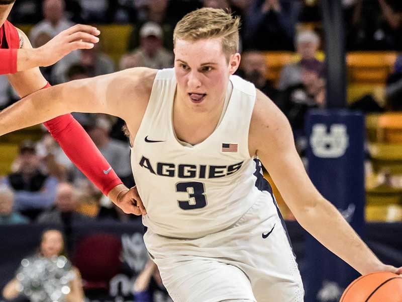USU basketball player