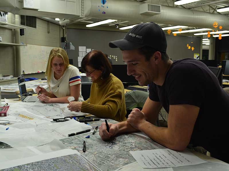 Caroline Lavoie with students in the studio