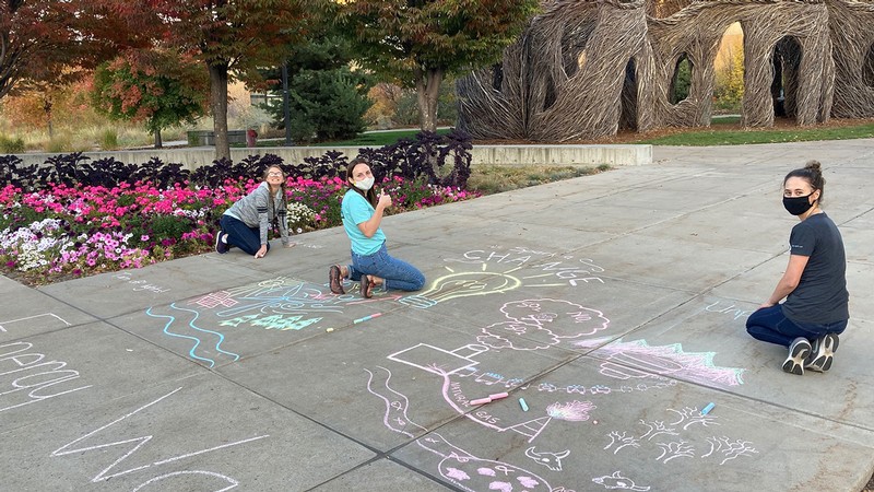 students writing 