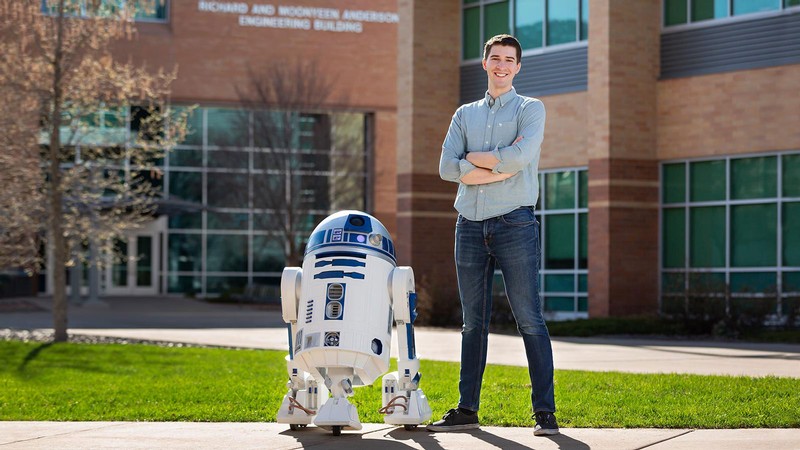 Mechanical engineering alumnus Glen Wright (BS ’20).