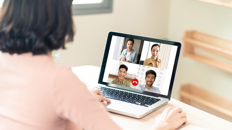 woman in an online group meeting.