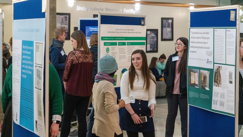 Undergraduate students presenting research during FSRS 2019.
