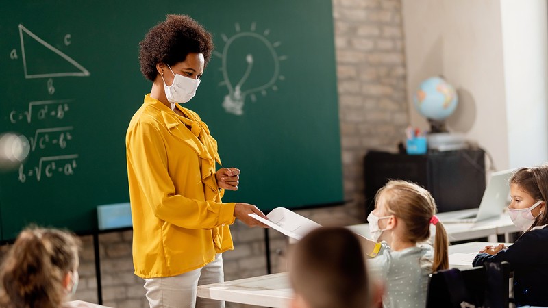 Woman teaching in the classroom.