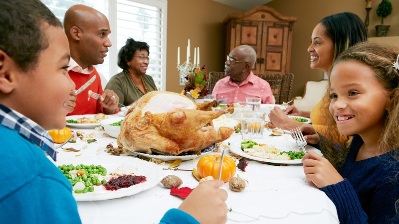 thanksgiving-dinner-UST