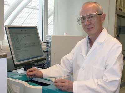 Professor Alvan Hengge