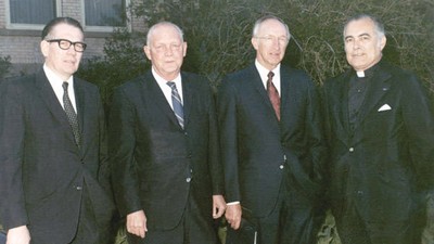 USU Commencement 1971 speakers.