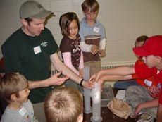 4-H leader and young people