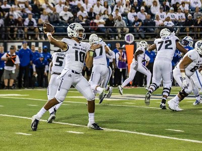 USU football team on the field