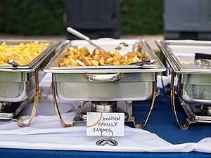 potatoes in a buffet