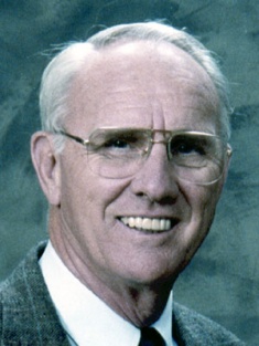 Distinguished Alumnus Award recipient David Kragthorpe