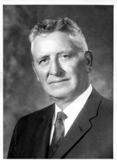 Distinguished Alumnus Award recipient Col. Doyle “Dode” Rees