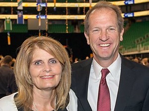 Homecoming 2015 Alumni of the Year honorees Clark and Jennifer Whitworth