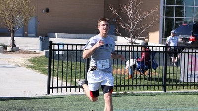 Runner in Aggie Rec's Triathlon.