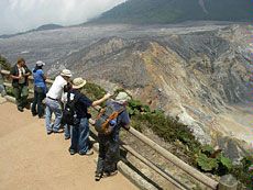 students in Costa Rica