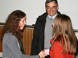Physicists Gabriela González and Jan Sojka greet USU guest