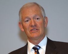 Kenote speaker Robert Harris