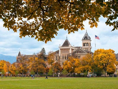 Old Main in the fall.