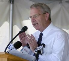 USU President Stan Albrecht