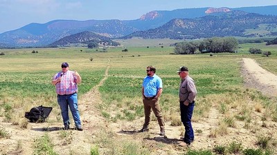 Extension Specialists Eric Thacker and David Dahlgren.