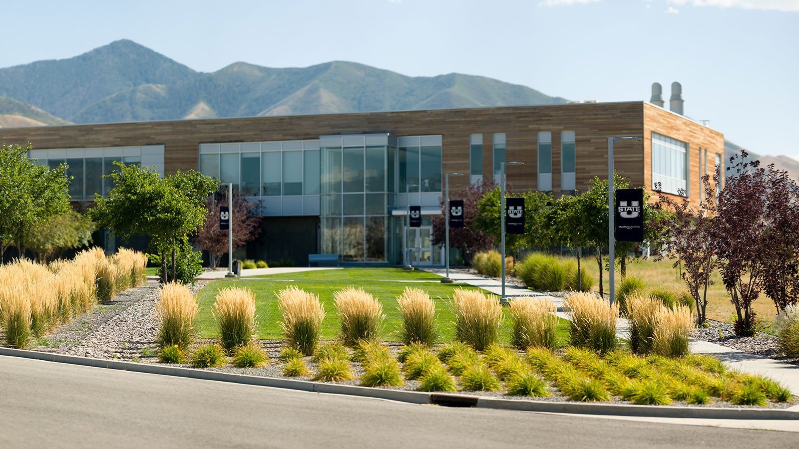 USU Tooele's Science and Technology Building.