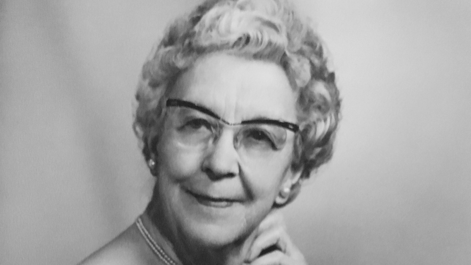 Historical image of Edith Bowen.