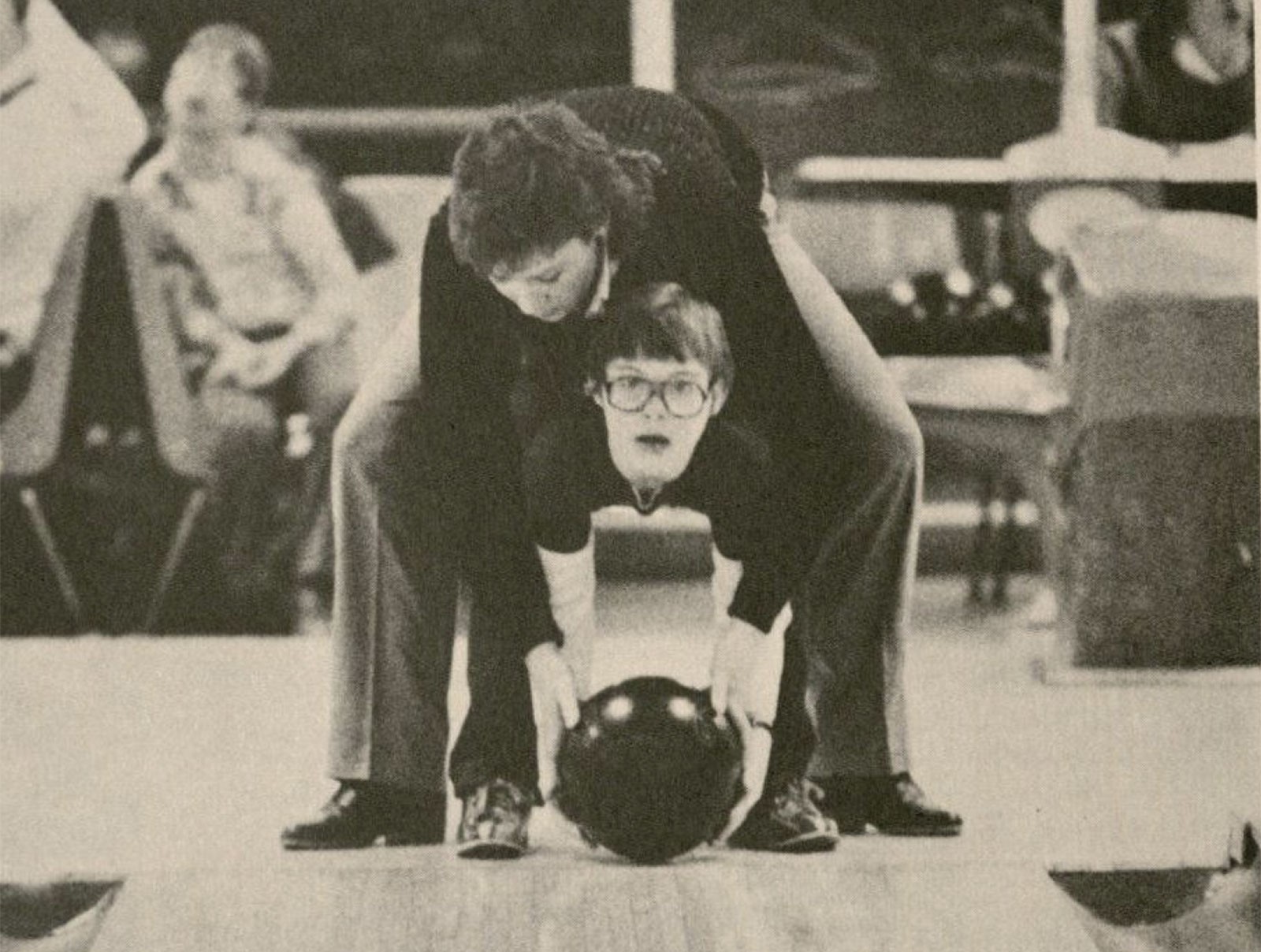 Historic archival photo of a USU Service Center program.