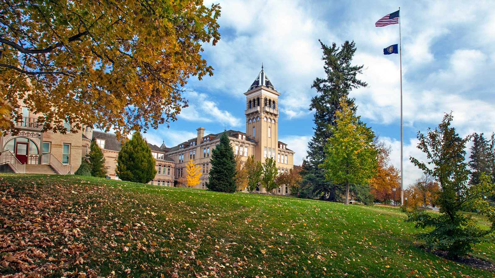 Old Main in the fall.