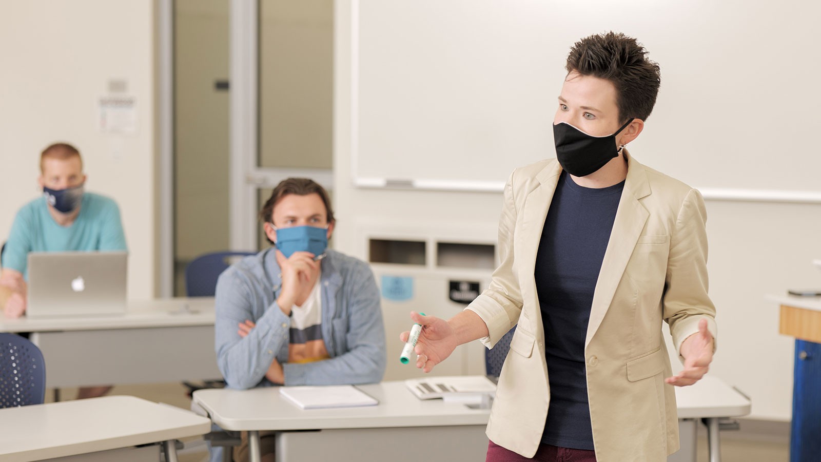 USU Professor teaches a class.