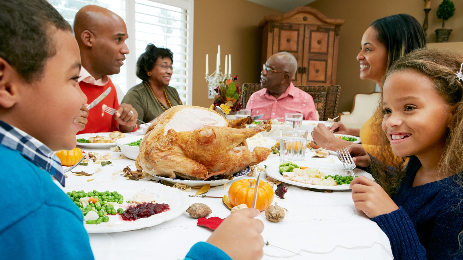 thanksgiving-dinner-UST